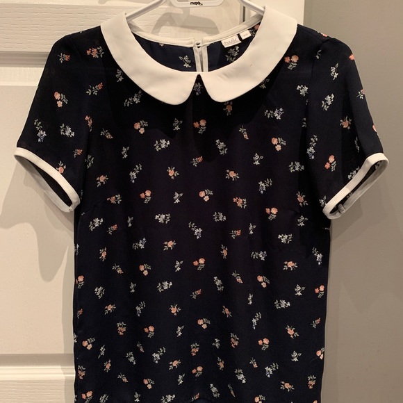 Flowery Blouse - Picture 1 of 3